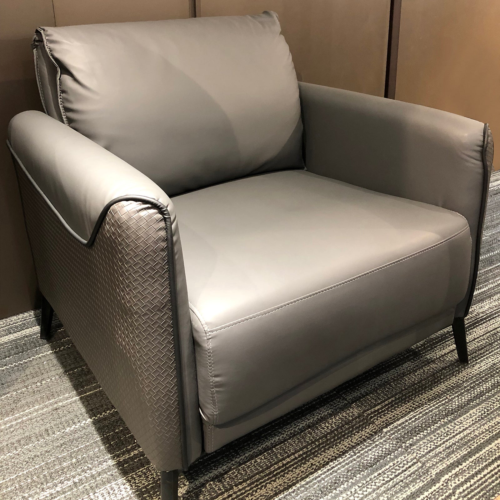 Pillowedge Lounge Seating